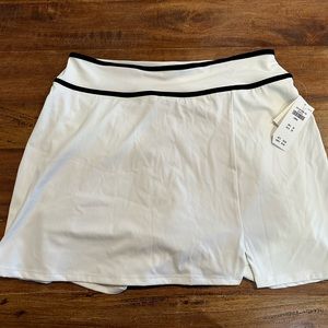 Women’s Whige Gilly Hicks Go Activewear Skortie - Size L